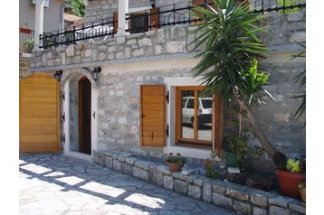 Montenegro Privát Lepetane, Exterior